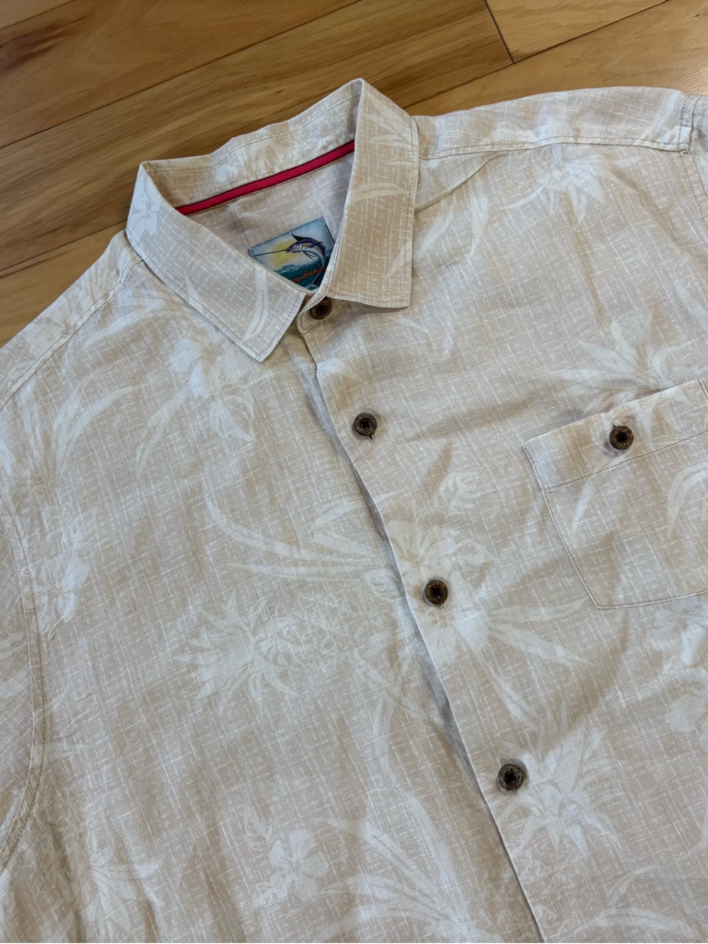Tommy Bahama 100% Linen Button Up Shirt Mens Sz XL Tan Hawaiian Modern Fit